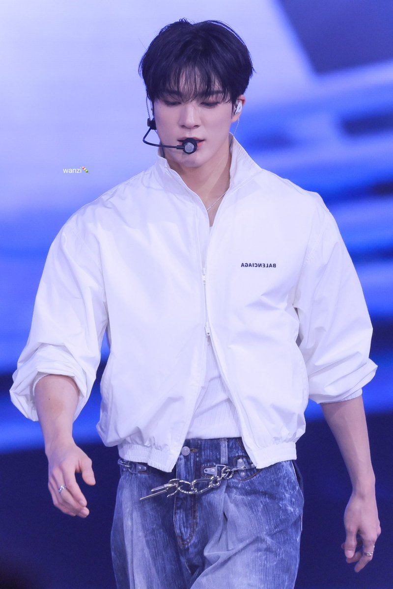 🤍20250112 SMTWON🤍

#NCTDREAM #엔시티드림          
#Jeno #제노 #ジェノ #李帝努