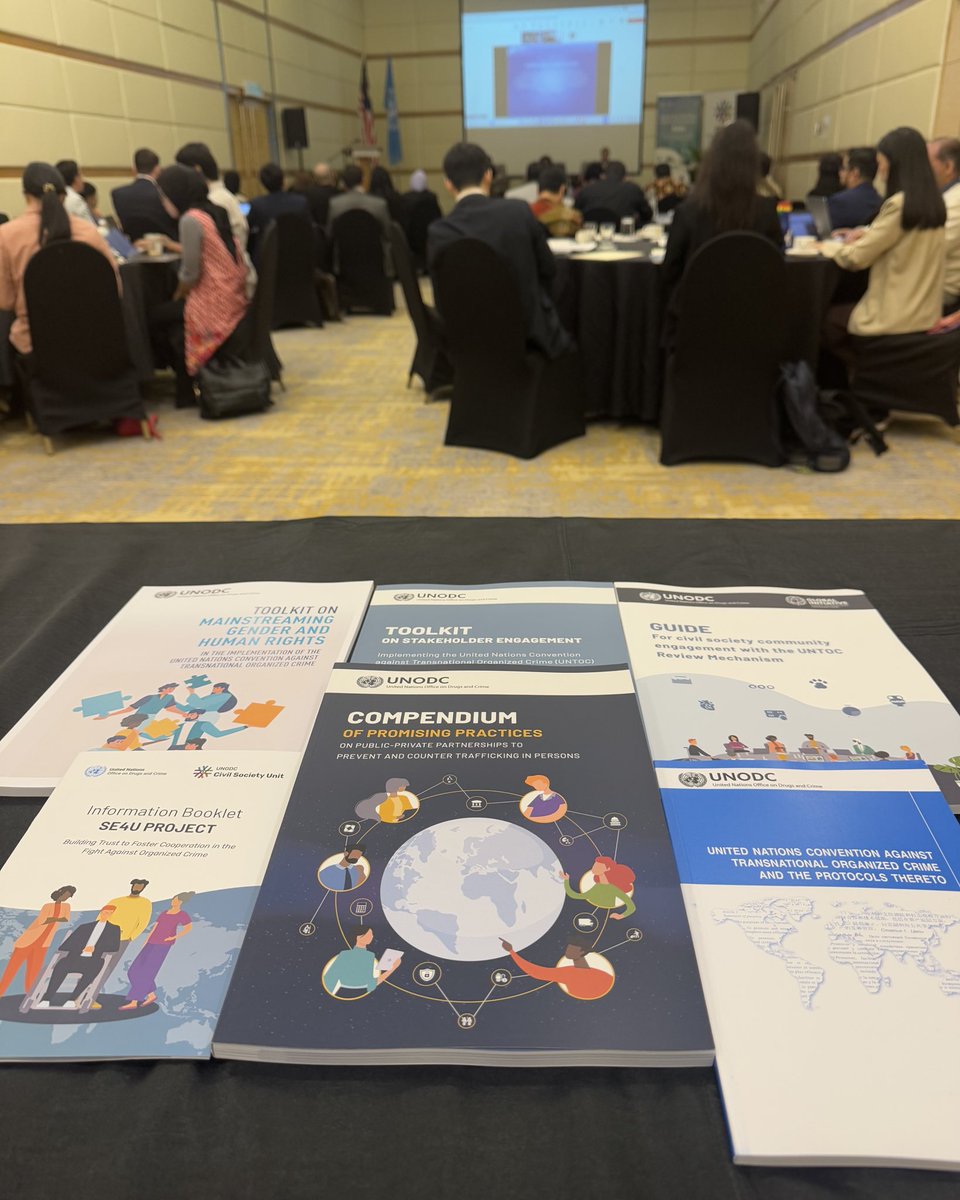 In Malaysia🇲🇾, <a href="/UNODC/">UN Office on Drugs & Crime</a> is helping 50+ civil society stakeholders from South &amp; Southeast Asia build skills &amp; knowledge to counter organized crime, with a 3-day workshop on effective #UNTOC implementation, supported by US <a href="/StateINL/">US Dept of State INL</a>🇺🇸.