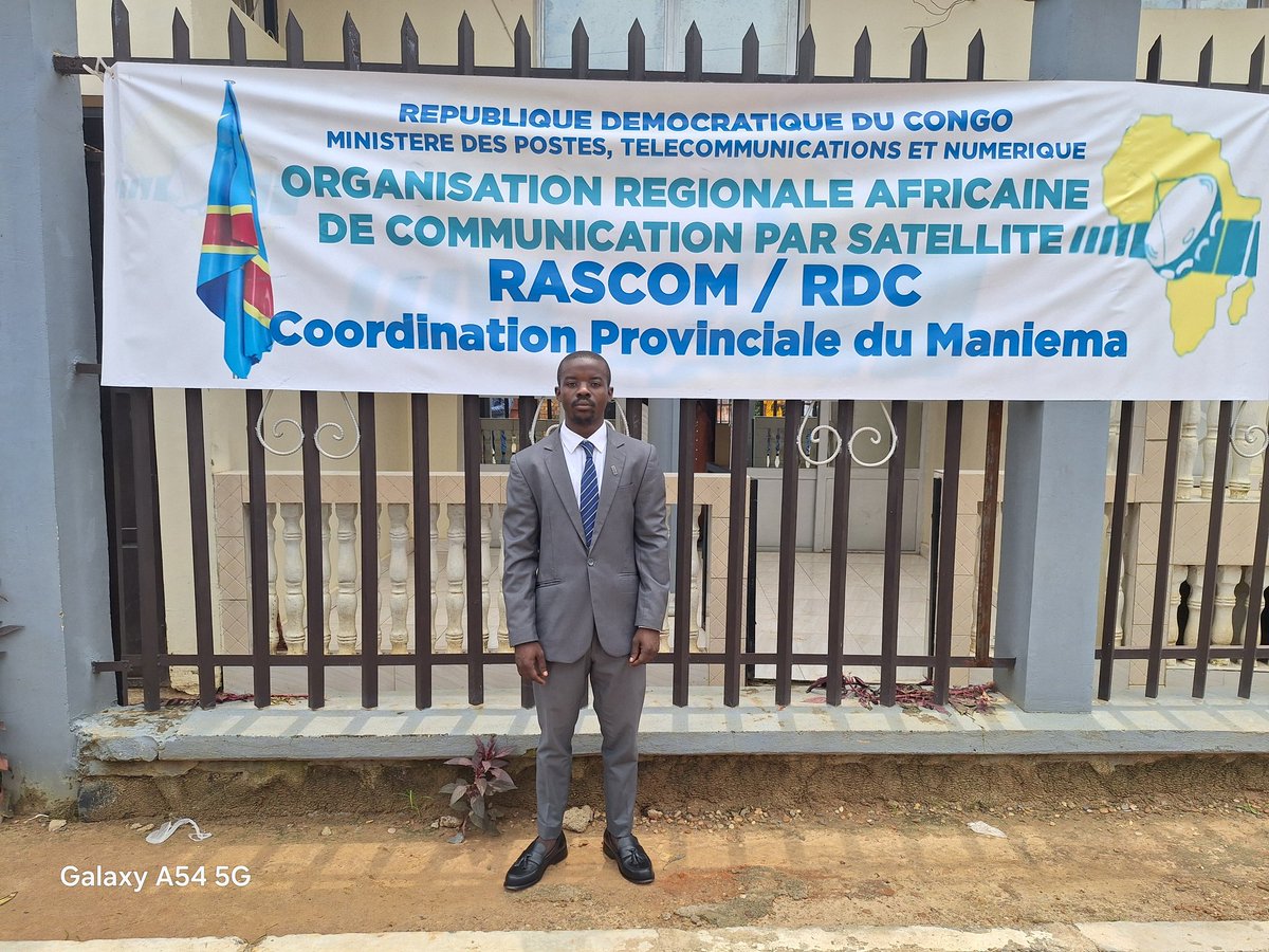 CuccitinN63133's tweet photo. Chaque chose a son temps et chaque temps a ses hommes.
Nous sommes en RDC avec une nouvelle famille : #RASCOM/RDC-MANIEMA. https://t.co/4uaQnNRkk6