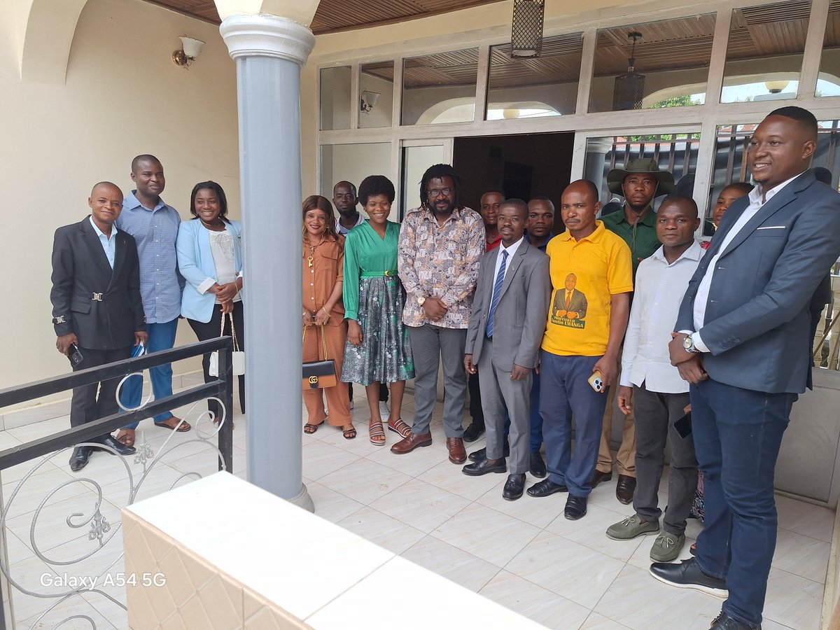 CuccitinN63133's tweet photo. Chaque chose a son temps et chaque temps a ses hommes.
Nous sommes en RDC avec une nouvelle famille : #RASCOM/RDC-MANIEMA. https://t.co/4uaQnNRkk6