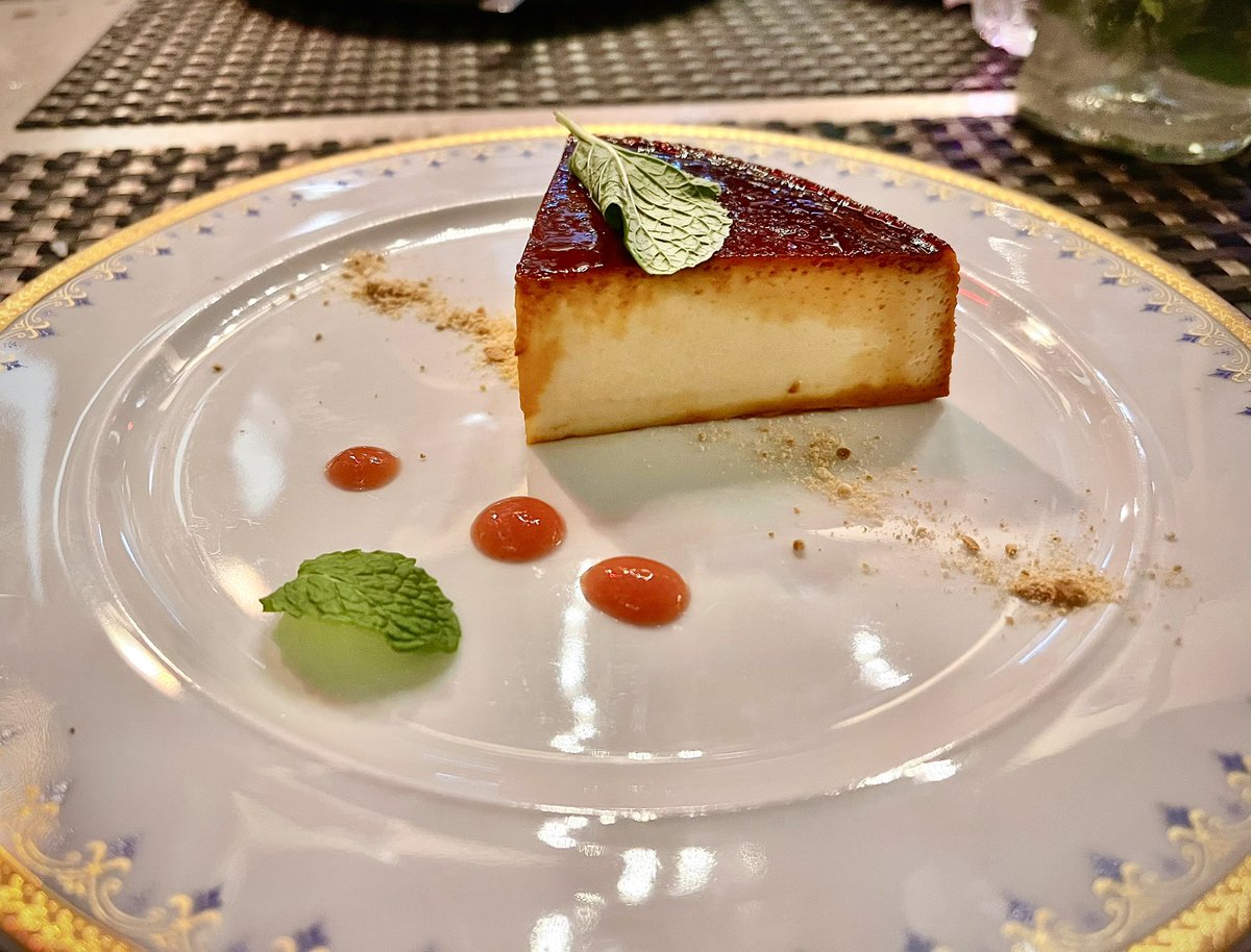 Calvin Lee tweet media