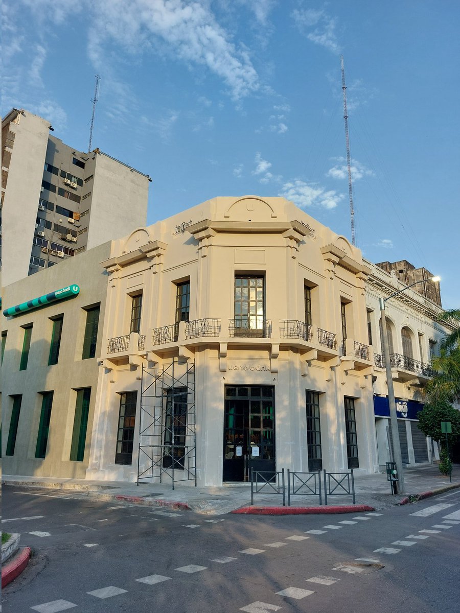Antes / Después

¡Está “Uenisimo” el cambio!

Una prueba de que el Centro Histórico de Asunción puede recuperar su esplendor y belleza.

¿Qué les parece?
