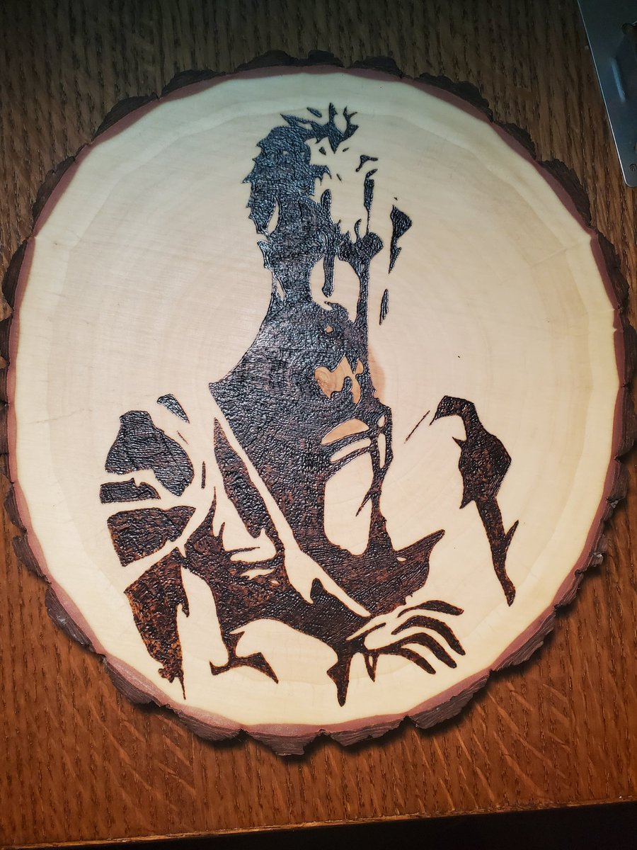 sassycalico's tweet photo. This is my first post here in a long while, sorry! I'm usually a fanfic writer, but I've been doing some wood burning to sooth my soul instead the last week. It's still One Piece art. I'm especially proud of Zoro. Hope people enjoy! https://t.co/cpL9gAYaTs
