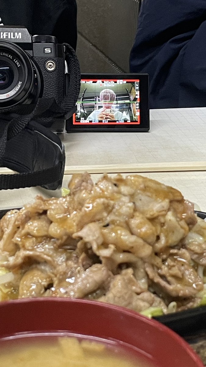 katchan_fuk's tweet photo. 新年だし、明るめのピンクベージュにしてきた💈💇 https://t.co/ya9SP48Hse