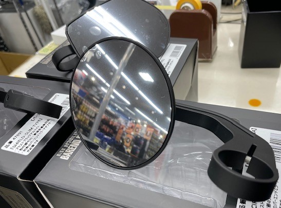 naps_kanagawa's tweet photo. 座間店ショーケース商品【DAYTONA　HIGH SIDER バーエンドミラー】
DAYTONAからHIGH SIDERのバーエンドミラー各種が発売中です❗❗
詳細コチラ↓↓😊
https://t.co/vxyouMPUAk

#ナップス座間店 #napszama #kanagawa #motorcyclelife #バイク #DAYTONA #デイトナ #HIGHSIDER #バーエンドミラー https://t.co/qHiZUHdiJC