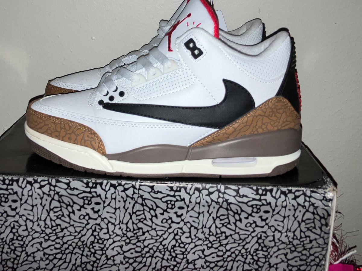 Just bought my first pair of Travis’s <a href="/trvisXX/">TRAVIS SCOTT</a>