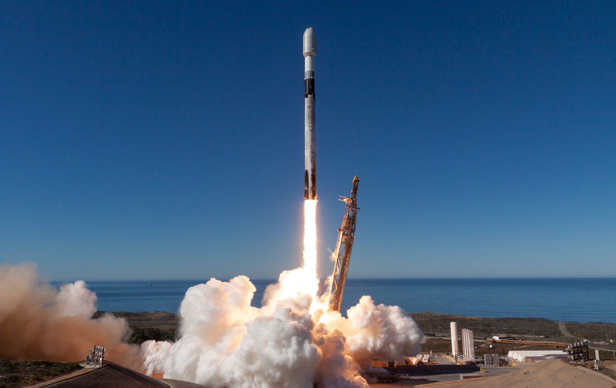 🚀We're thrilled to announce the launch of the 15th and 16th commercial mission of our OTV, ION Satellite Carrier, aboard SpaceX Transporter-12 mission! 
Read the press release👉🏻 lnkd.in/dczy9i7G
In case you missed the launch 👉🏻 lnkd.in/gCgq6f-M
📸SpaceX