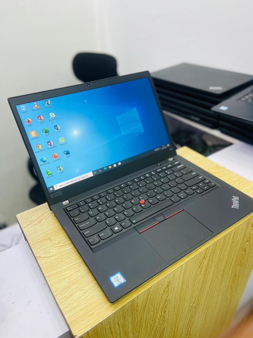 SinzaFowe's tweet photo. @BassaSucre ⓘ Ordinateur Portable Lenovo Thinkpad T490/T480 Propre Comme Neuf

✳ Intel Core I5-8350U 1.7GHz @ 1.9GHz (8 CPUs), (3.9GHz avec Turbo Boost)

✳ 8 Go RAM DDR4

✳  Disque Dur: 256 Go SSD M.2 PCIe NVMe

✳ Windows 10 Professionnel

✳ Écran : 14″ FHD (1 920 x 1 080) IPS 250 https://t.co/lml8FSSxnN