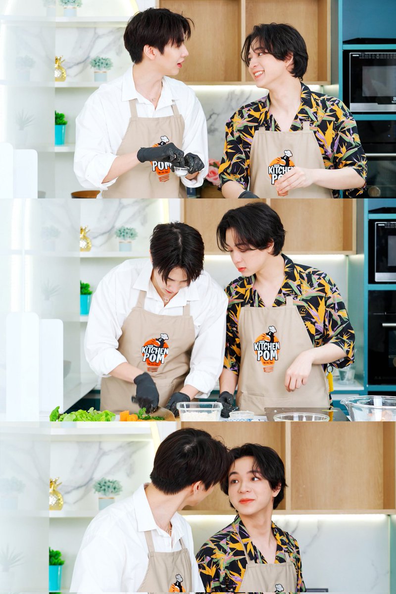 MyChannel001's tweet photo. ขออนุญาตเอาน้ำตาลไปเก็บนะคะ เพราะมื้อนี้น่าจะหวานพอแล้ว 🤔
เหยินมาก!!!

แอบกระซิบ ถ้ายอดรีทวิตนี้ถึง 3,000 
พรุ่งนี้เตรียมตัวพบกับ Teaser | Kitchen Pom EP. 14 แม็กกี้บาส ได้เลย 🫡

#เชฟป้อมXแม็กกี้บาส #KitchenPom #MaxkyBas #bbasjtr #maxky_rp #โจฮันนอร์ธ https://t.co/xyZjwRYzpq