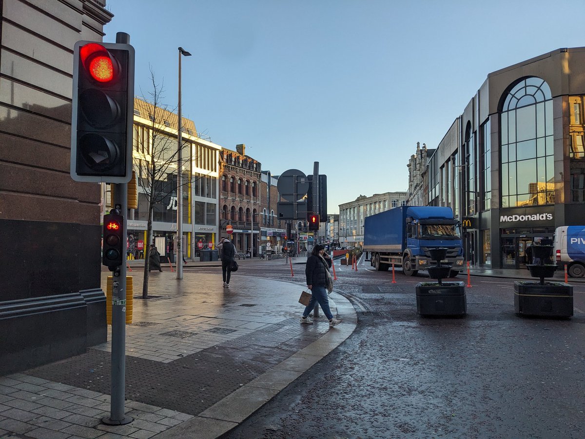 Does this red light in the middle of #Belfast for #cyclists ever change to green or is it just some kind of social experiment to see how long you wait before just going through?