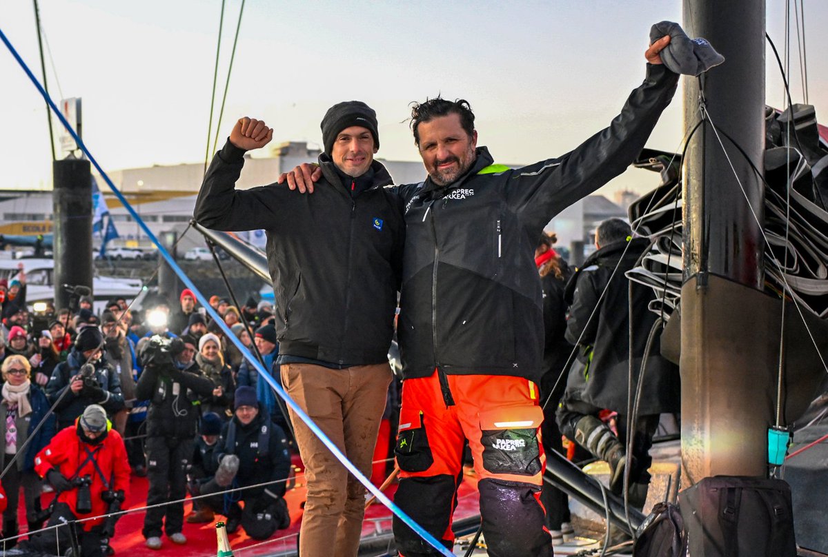 📣 Retrouvez ce soir à 18h30 les deux premiers skippers de ce Vendée Globe 2024, <a href="/CharlieDalin/">Charlie Dalin</a> et <a href="/yoannrichomme/">Yoann Richomme</a>, au Finisher Club du bar V and B sur le village ! 🤗

Une belle occasion de célébrer leurs performances et d'échanger avec eux !⛵