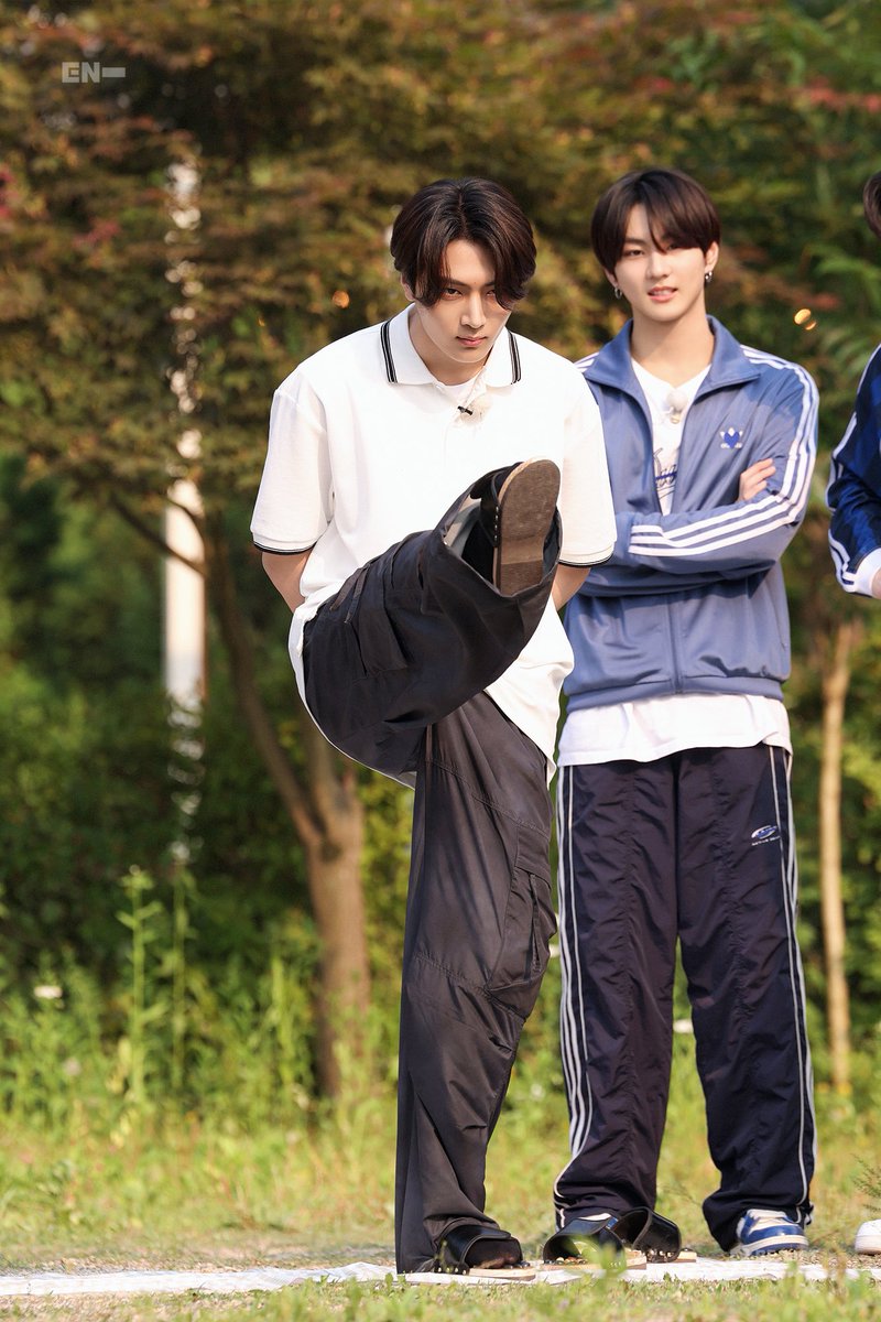 ENHYPEN's tweet photo. ENHYPEN
<돌박2일 - 뱀파이어 여름 운동회>
Photo Sketch 📸

( https://t.co/OH51ehoLJw )

#ENHYPEN #엔하이픈
#돌박2일 #IDOL1N2D https://t.co/SJlV4xGoS3