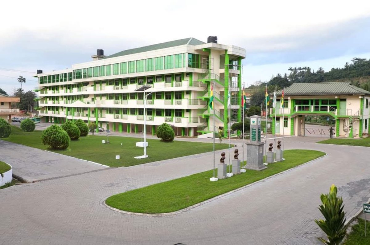 UmatAim's tweet photo. A thread 🧵 

The four main Halls of Residence at the University of Mines and Technology (UMaT). Below are their locations and a brief history of each: https://t.co/9MGY60JM1v