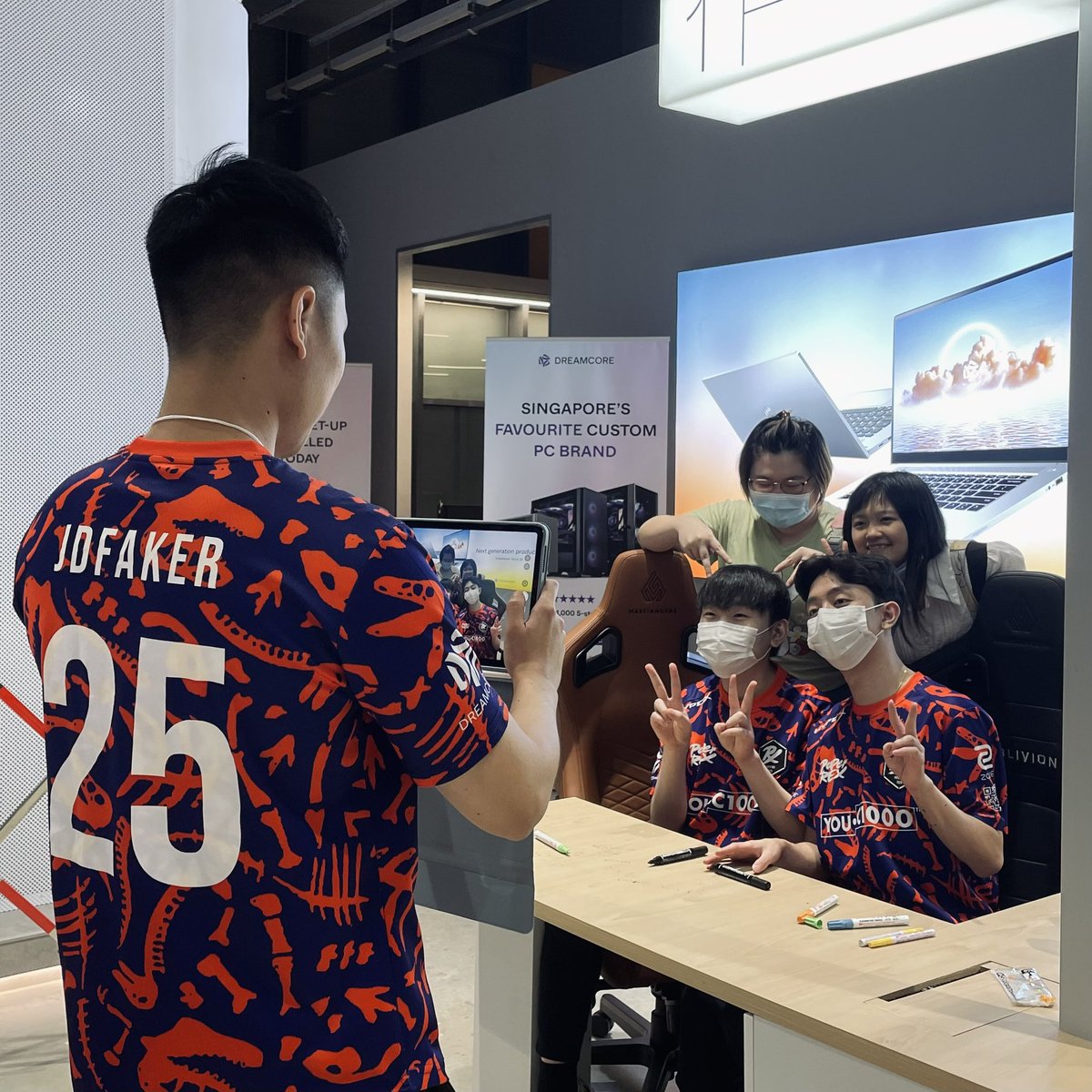 aly 🪩 tweet media