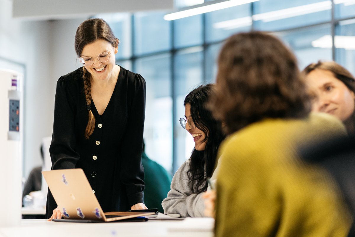 Curious about how developments in Artificial Intelligence (AI) will impact research? Come along to our Introduction to AI Tools for Researchers session to learn more about how to evaluate the use of an AI Tool in a research context: 
intranet.birmingham.ac.uk/student/librar… 
@UoBGradSchool