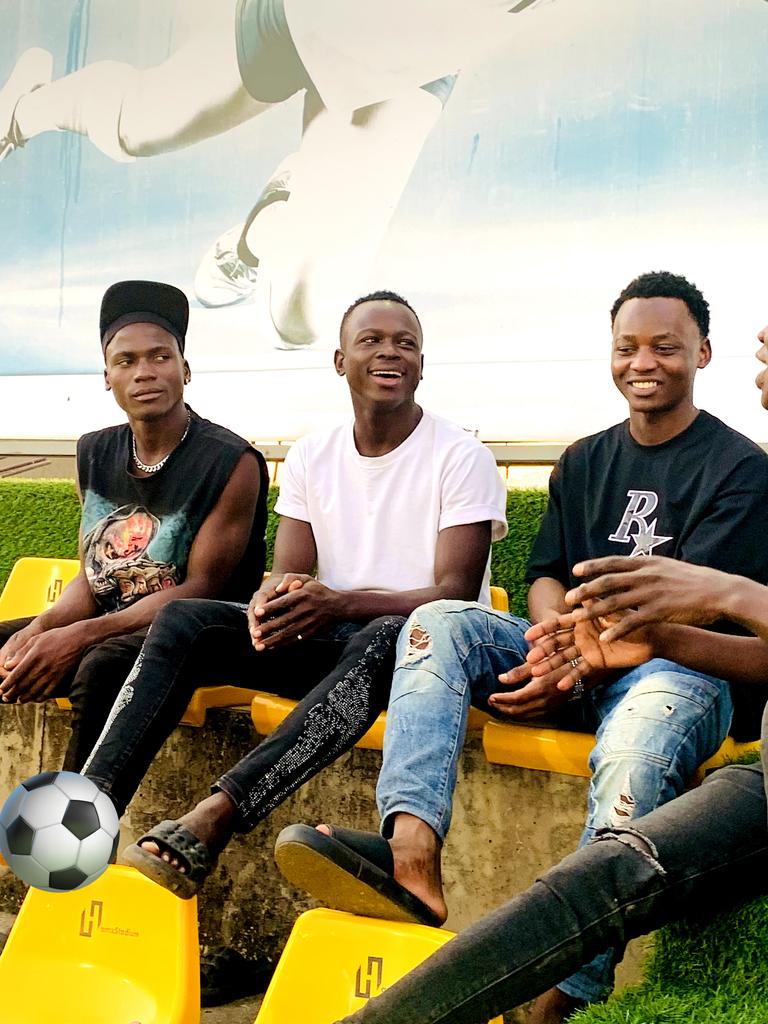 7Rovic73164's tweet photo. Ugandan Football lovers hit ❤ https://t.co/zl41t3bRpW