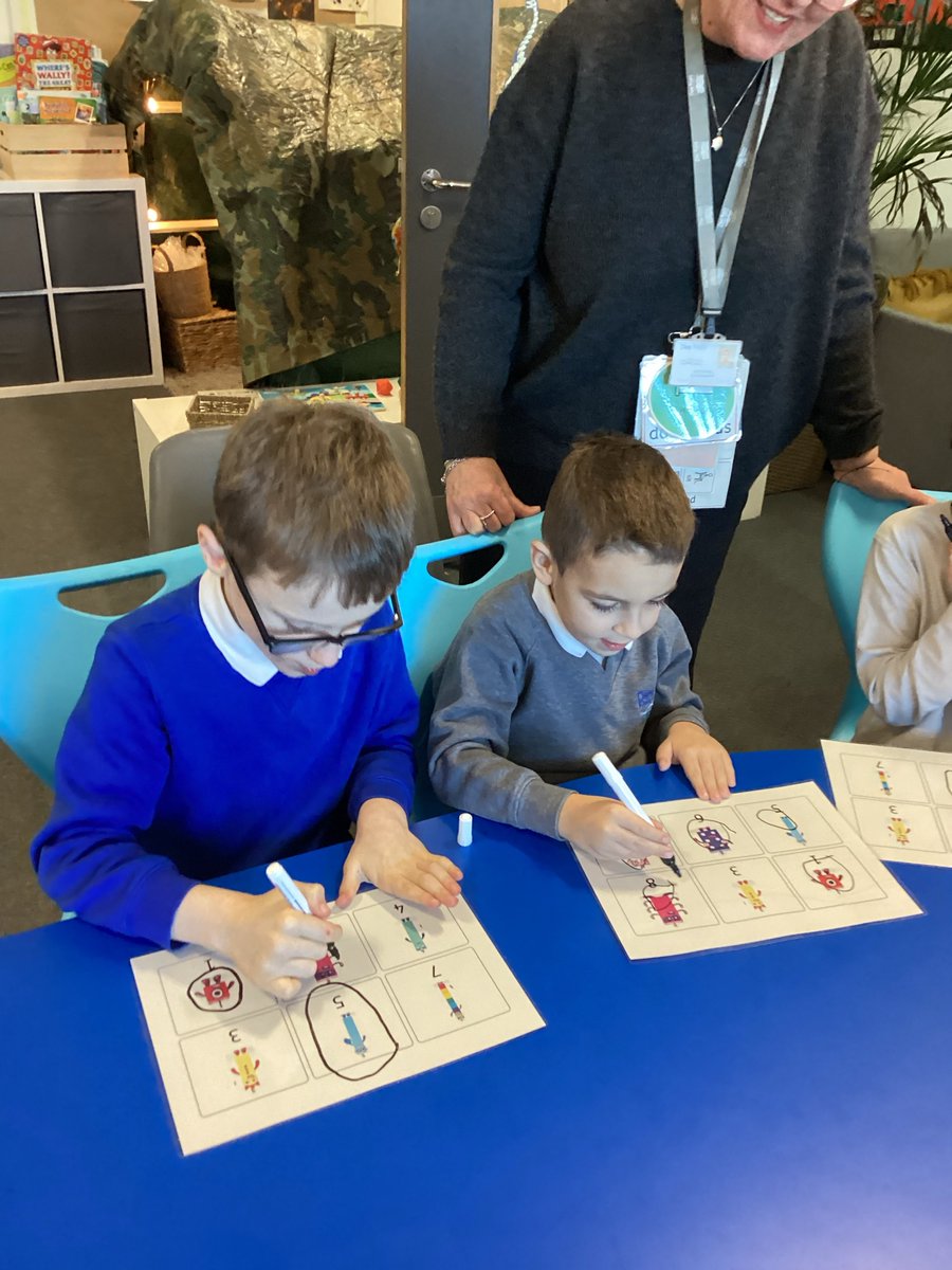 DeePointPine tweet media