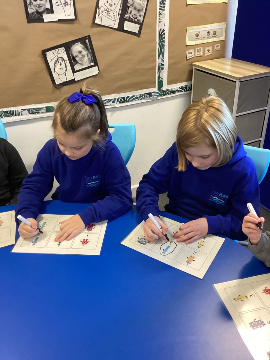 DeePointPine tweet media