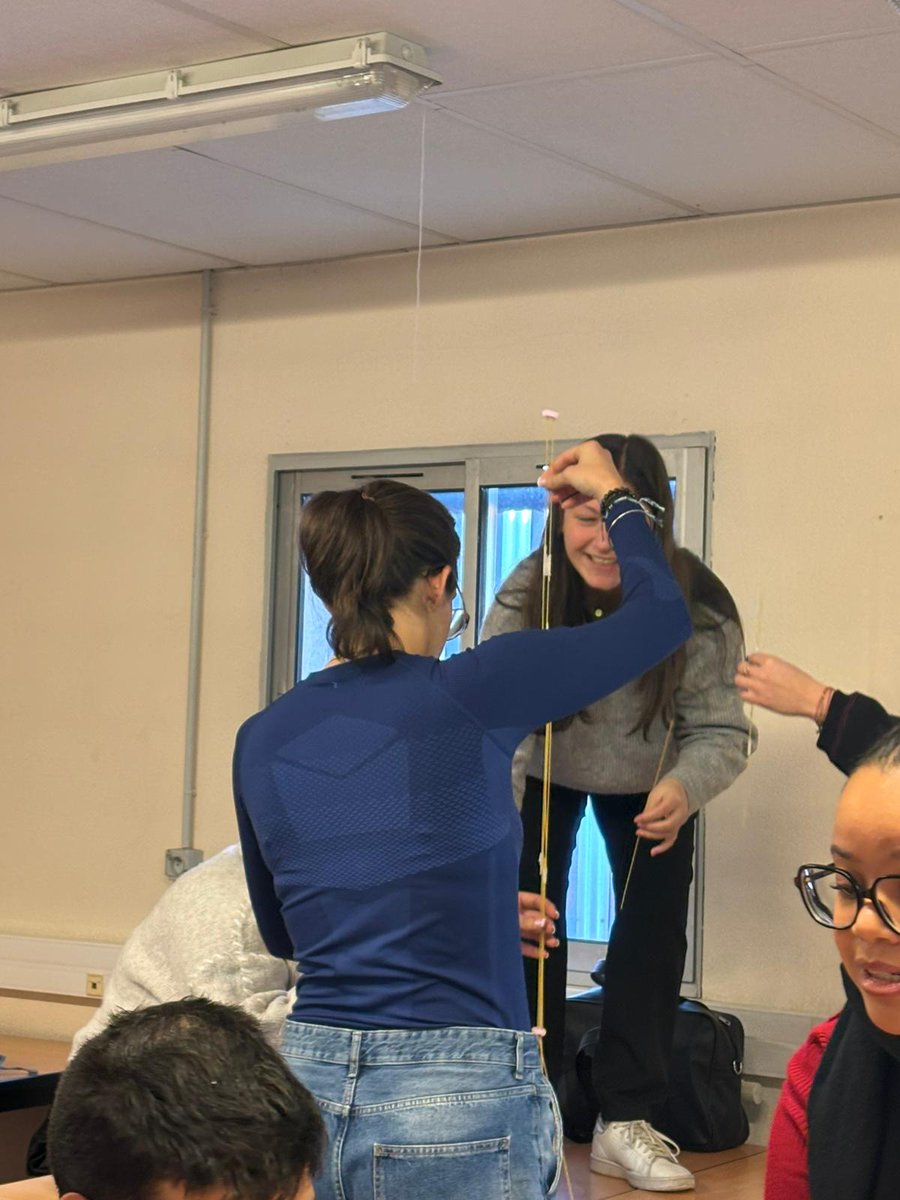 Nouvelle rencontre dans le cadre des #cordeesdelareussite entre les tuteurs BTS GPME de Berthelot et nos élèves d'Agora. Au programme : travail sur les softskills et la cohésion d'équipe au travers du Jeu. 
<a href="/actoulouse/">Académie de Toulouse</a> @cordeesdelareussite