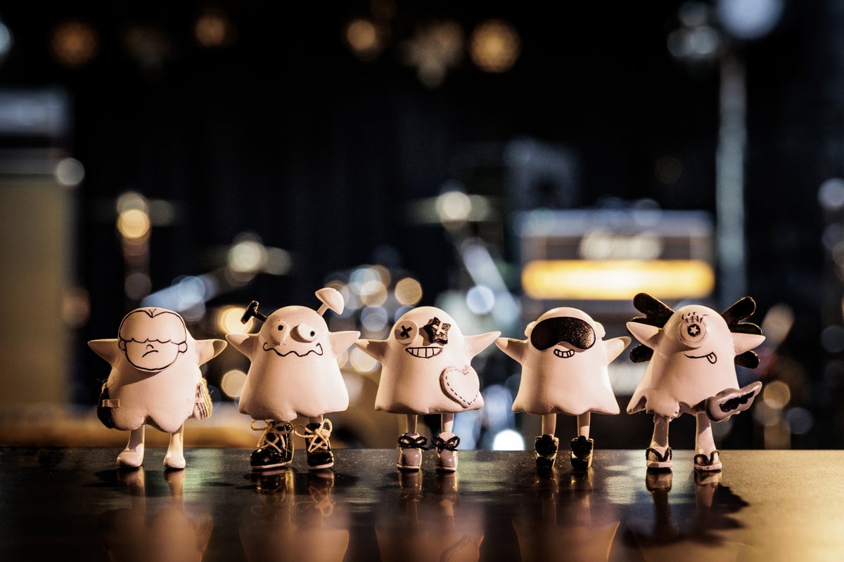 CHECK MATE tweet media