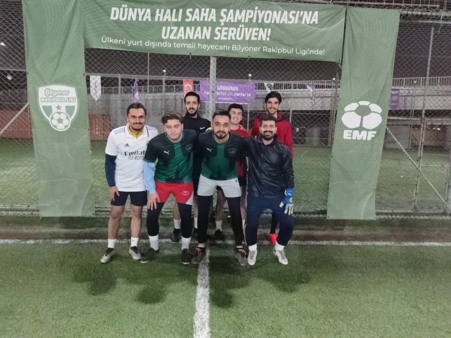 Samet14yavuzz's tweet photo. @yoklahomacityfc 12 yiyeceginden habersiz bir yoklahoma maç önü https://t.co/xFTp0kiIXs