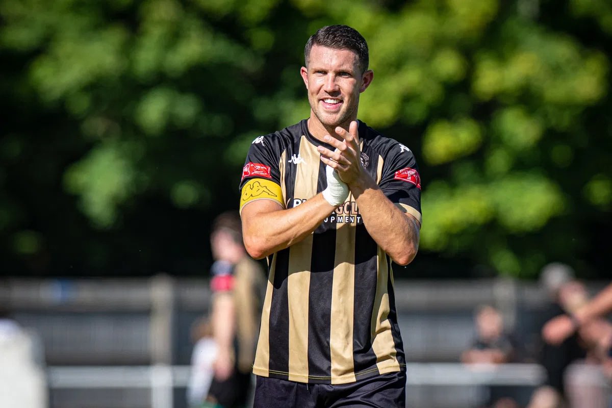 Poole Town FC 🐬 tweet media