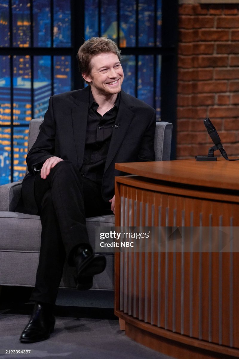 Joealwynspain's tweet photo. Joe at the Seth Meyers Late Night Show | January 15th, 2025 

#joealwyn https://t.co/c96dJk2yoD