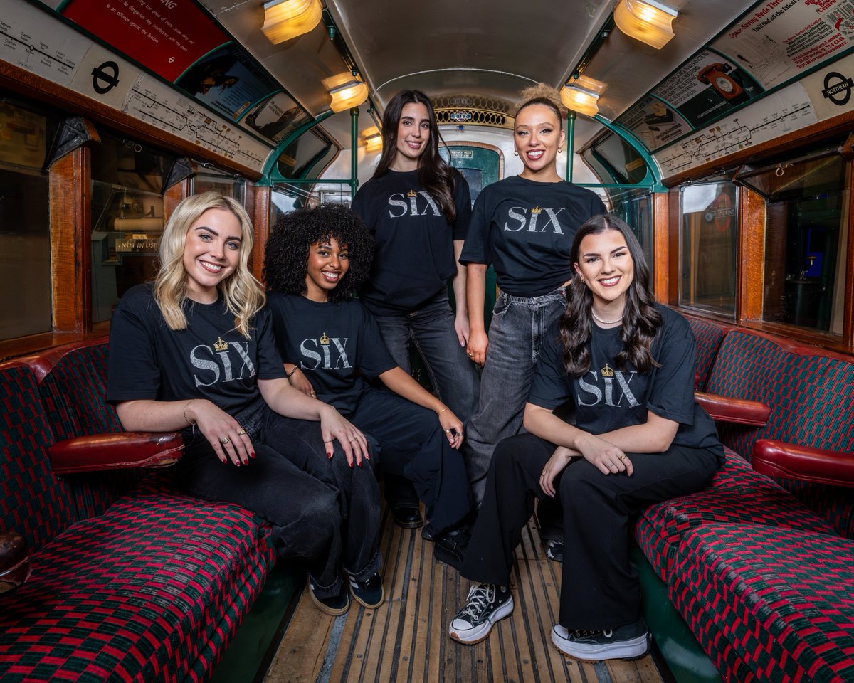 sixthemusical's tweet image. All aboard for the West End! 🚇👑 Introducing our fabulous 2025/26 cast of West End Queens! Reigning from 18 Feb ✨
The Queens had the BEST TIME at the London Transport Museum - the world’s leading museum of urban transport.
#CastAnnouncement #WelcomeToTheShow 
@ltmuseum