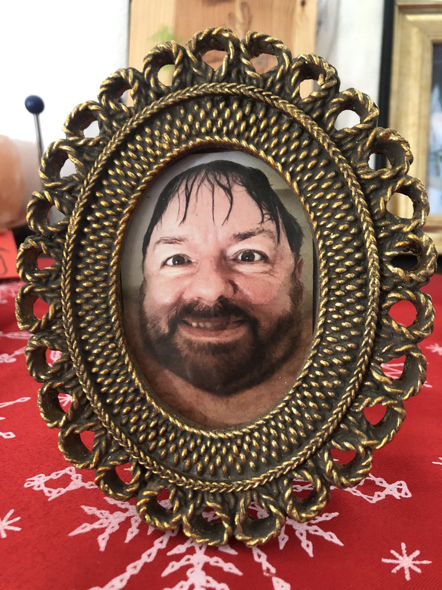 petiar's tweet photo. My wife brought this horrible disgusting cheap picture frame and she refuses to ged rid of it so I made it better by putting picture in it. @rickygervais #bathtub https://t.co/FAkhyglqV0