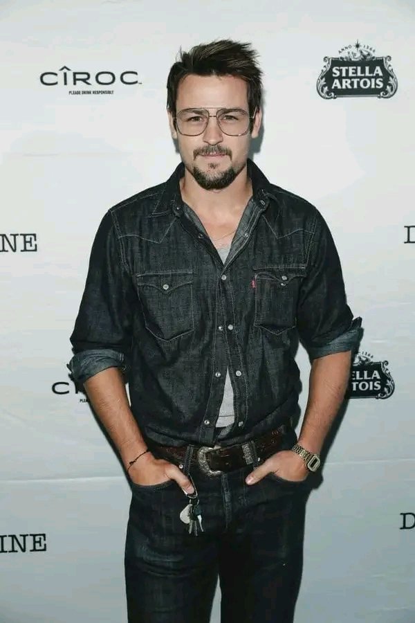 My Queen, my beautiful Angel on earth, please be honest, how do I look  🌹❤️❤️ Send me a Message  now honey i miss you so much already 💖💖💖👇👇
send me a direct message on this link 
t.me/Tylerhynes534