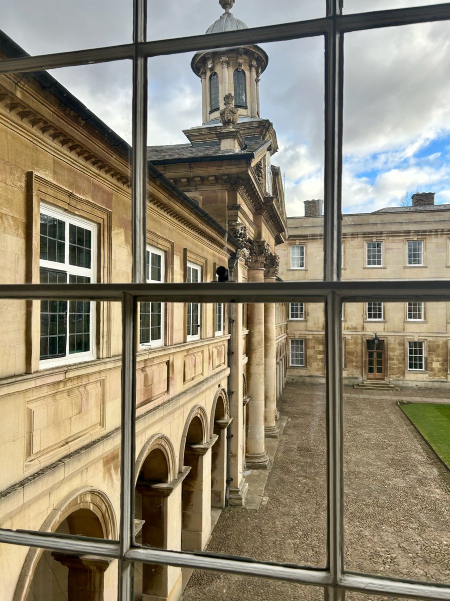 Tick, tock, on the big old clock! Only a few days left (applications close on Friday 17 January) to join my team as the Coordinator of the Emma Experience cocurricular programme (emmaexperience.uk) at Emmanuel College in Cambridge. More Information: emma.cam.ac.uk/about/jobs/#jo…