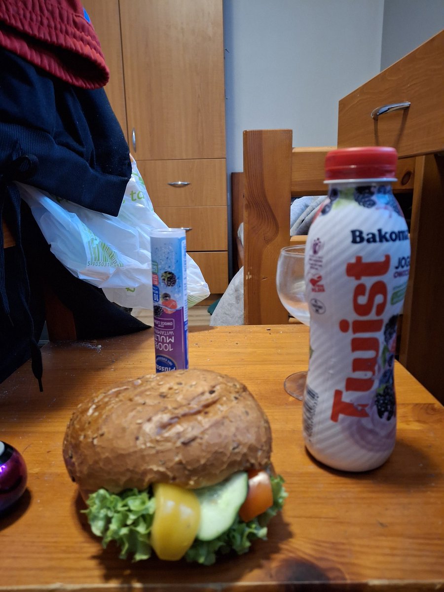 BSoftaofta's tweet image. #SoftaOfta #breakfast #Polen ✌️💞😇🇸🇪🇪🇺🇺🇦🌎🏴‍☠️🎶💞💛❤️💙💯🇵🇱⛄️🍻❄️🙏