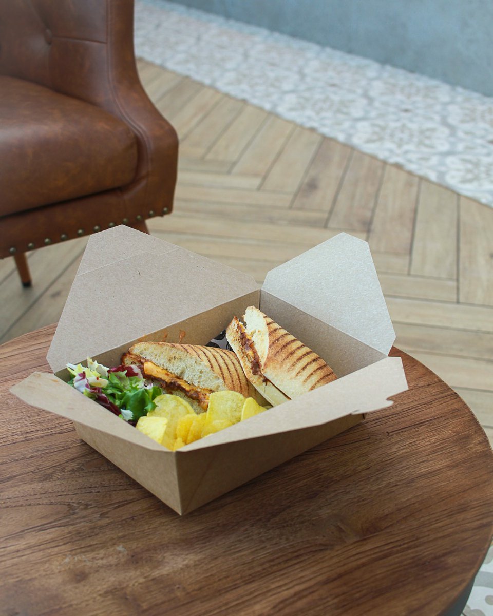 groundespresso's tweet image. Ground to go?!🤎 How about one of our new Pulled Beef Paninis for the road??

Juicy pulled beef, caramelised chutney and cheddar, topped with burger sauce. So tasty &amp;amp; amazing for warming up these chilly days.

#groundespresso #wedocosy #pulledbeef #groundtogo