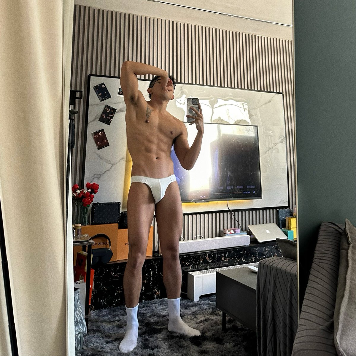 变态超人（广州 上海） tweet media