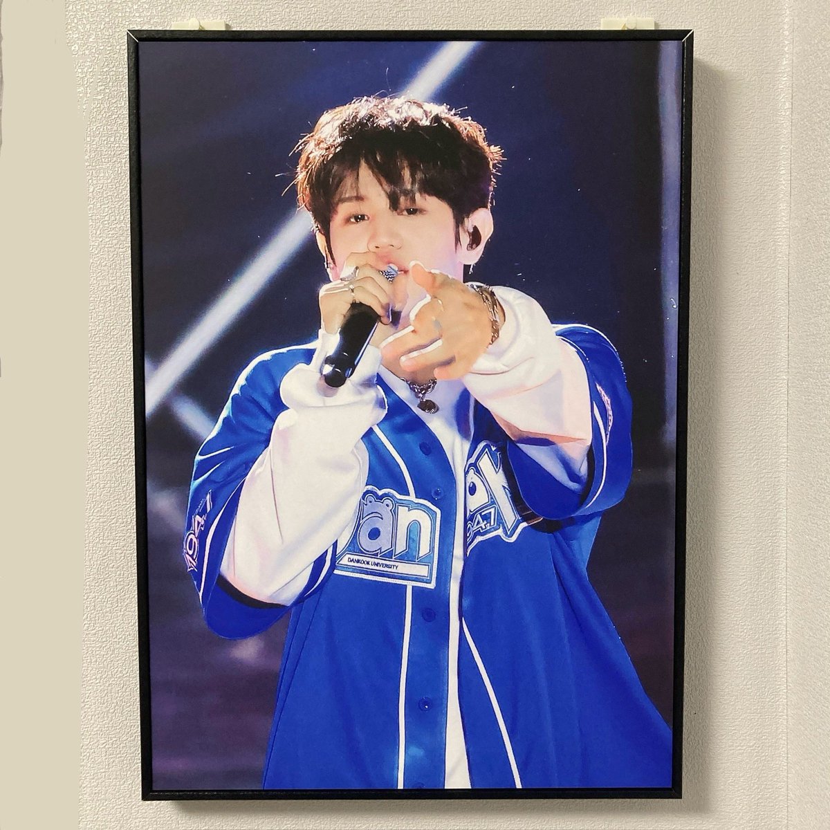 <a href="/GOING_HOME_YS/">GOING HOME</a> 아니 세상에.. 제가 요섭이 액자를 가지게 되다니 ~ 생일선물 미리 받은 기분이예요 😭방한켠에 걸어뒀더니 볼때마다 설렘 ㅎㅎ 생카 해주신거 다시한번 감사하고 !! 최고의 1월 만들어 주셔서 감사합니다 !! 💛