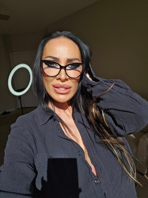 xxxMandyBright