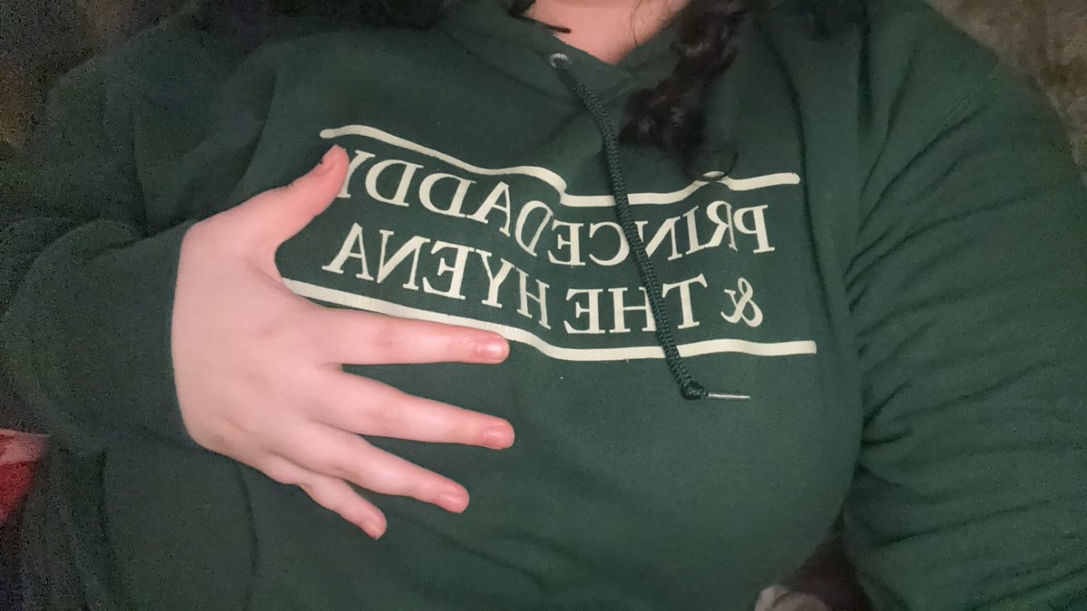 party girl sam🚑 tweet media