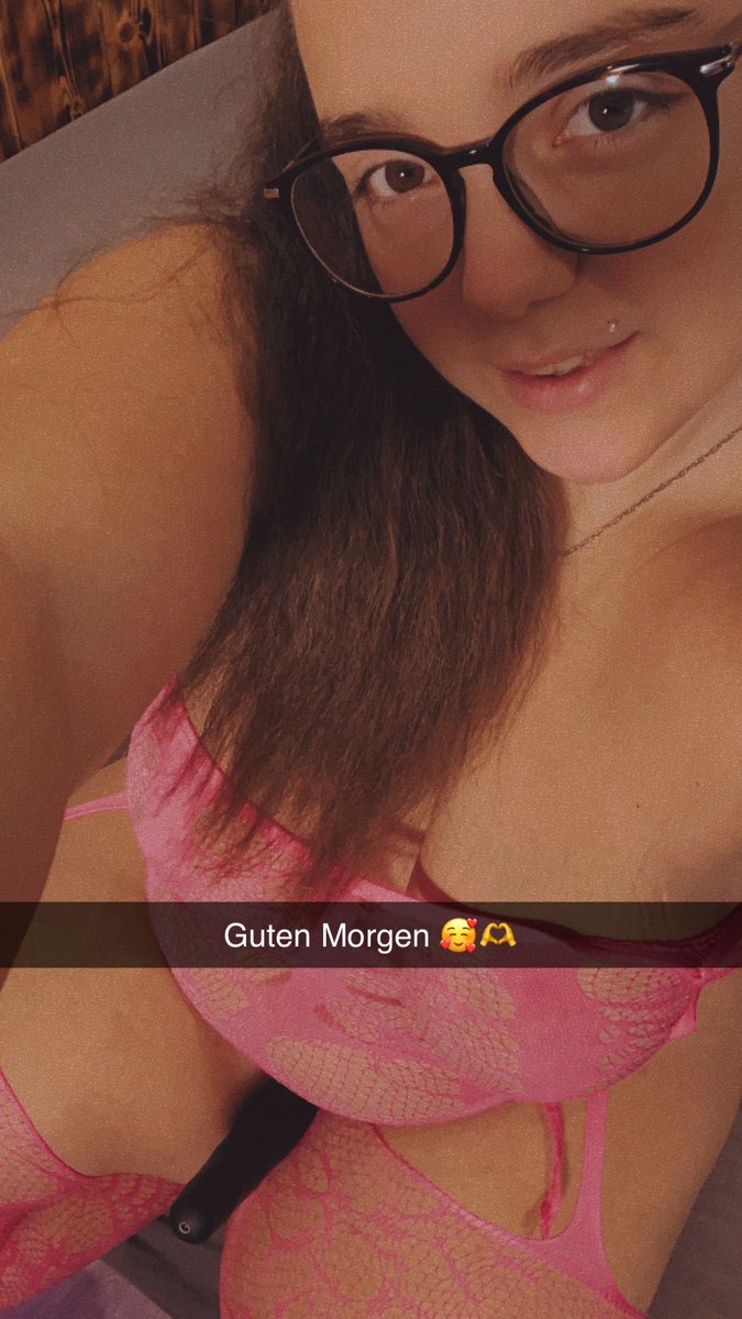 Guten Morgen meine Lieben 🥰 na wer kommt mich in der Cam besuchen ? -> stripchat.com/Kimberly-Capri… bin online und warte auf dich 💋🫶
