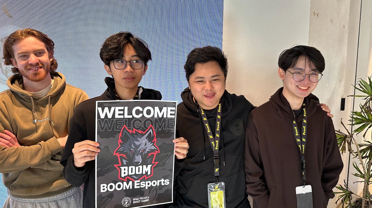 FEARXBOOTCAMP's tweet photo. Introducing @boomesportsid ! 🎮🔥

They’re set to debut at the 2025 VCT Pacific Kickoff on January 18th, and we’re doing our utmost to support them, ensuring they can bring their A-game to the first match.

※ Apologies to @BerserX_ fans—my aim isn’t as quick as his, so no eye-contact moments were shared. 😅

#VCTPacific #VCT #EsportsLife