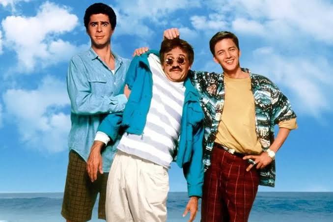 DeHosure's tweet photo. #MadhaGajaRaja spoilers without context
Seinfeld The Race 
Weekend at Bernie's 
Grownups
Transformers https://t.co/2c5M6SEX6J