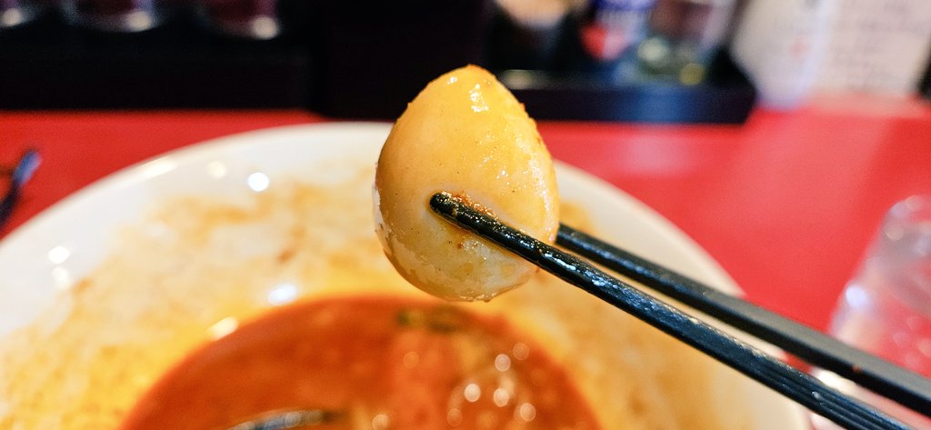 NI15501220's tweet photo. #激辛　#ラーメン　#おぐり
約1年ぶりに帰ってきた！
求めていた味、旨さが体に染み渡る✨️
滑らかで濃厚なうずらのタマゴがまた旨い！✨️✨️
小さいのに存在感がハンパない！✴️
色々思い出しながら食べれました😊
ごちそうさまでした！😌 https://t.co/qVIHy5CK7g