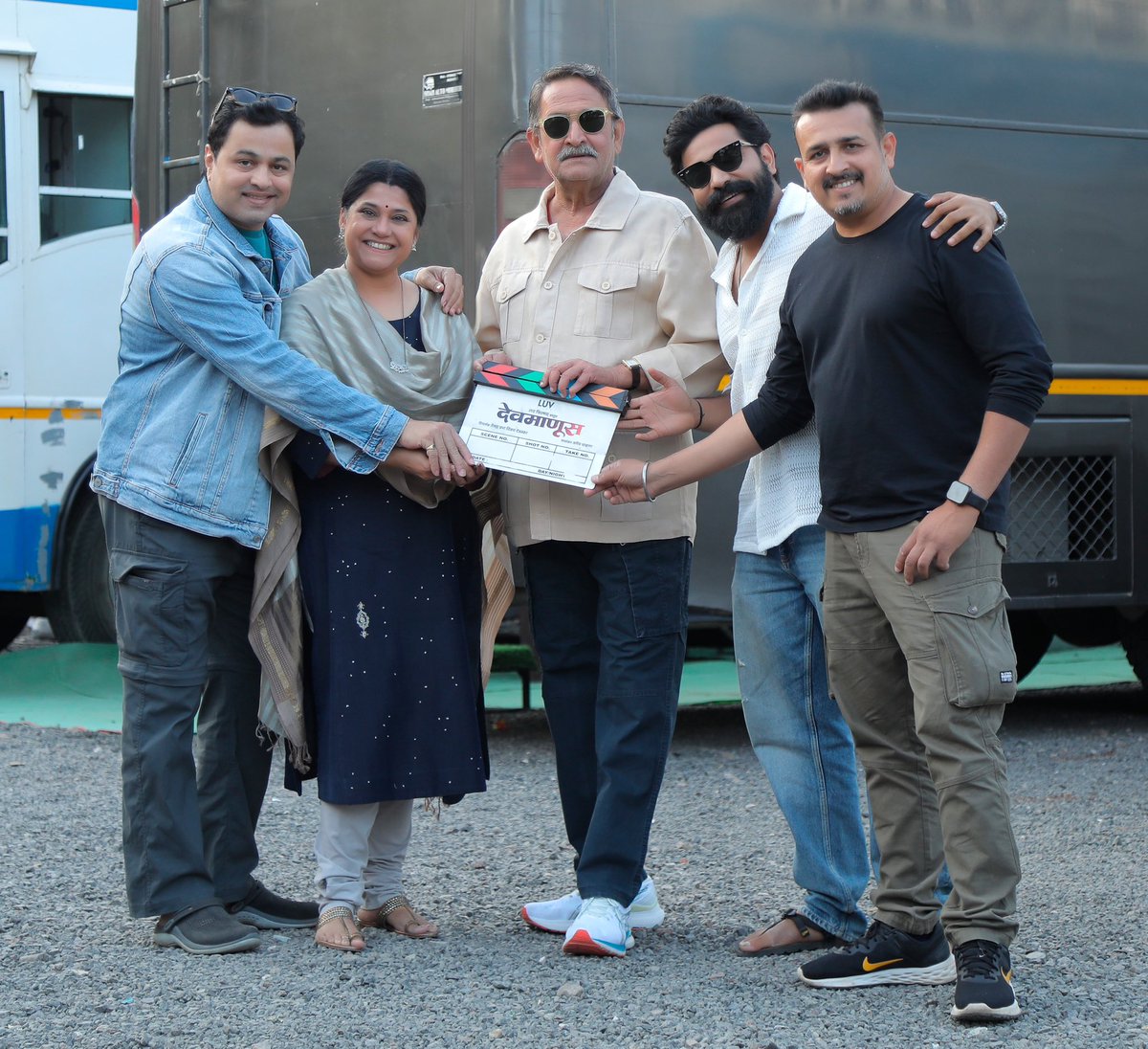 marathi_cine's tweet photo. #LuvFilms, known for hits like #TuJhoothiMainMakkaar, #SonuKeTituKiSweety, and #DeDePyaarDe, ventures into #Marathi cinema with the multi-starrer #Devmanus. Directed by @tejasdeoskar (#BucketList, #Chhatriwali), it's produced by @luv_ranjan (#PyarKaPunchnama) &amp; @gargankur https://t.co/shFZT1MXds