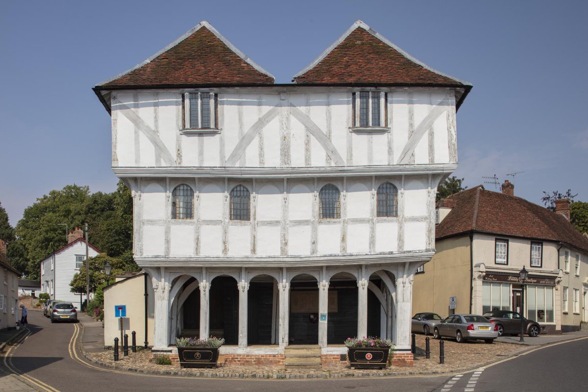 Look at that symmetry 🤩

The Grade I-listed Guildhall in Thaxted, Essex, is thought to date from the early 15th century and was probably built as a moot hall.