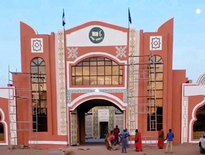 Comrade13187671's tweet photo. _Innalillahi WA_ _Innailaihi Raji" un_
       _Daga LOKOJA_
MOTAR SHANU DA TA TASO DAGA JIHAR BAUCHI/  HARDAWA KARAMAR HUKUMAR MISAU - RANAR LITININ
     TAYI HATSARI A LOKOJA- ZUWA ENUGU
      ANSAMU A SARAN RAI SAMA DA MUTUM (15) DUKKANSU SUNFITO  DAGA KARAMAR HUKUMAR MISAU / https://t.co/0eUhhsGFiw