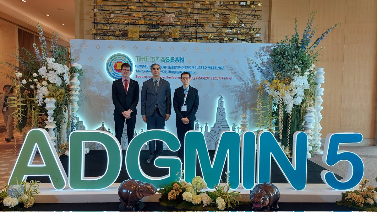 Sujiro Seam 🇪🇺 tweet media