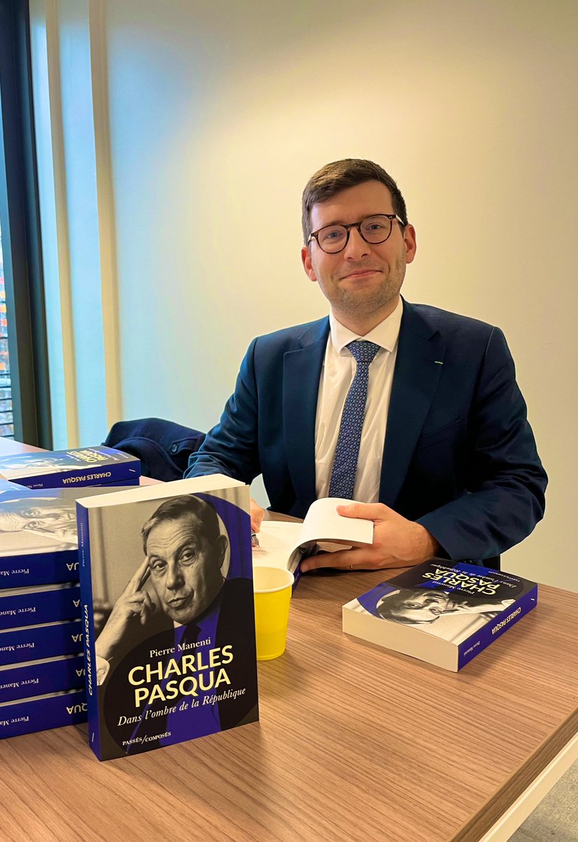 🔴 C’EST AUJOURD’HUI ! 📚 

Rendez-vous dans toutes les bonnes librairies de France et de Navarre pour découvrir ma biographie et les derniers secrets de Charles Pasqua ! 

Bonne lecture mais, surtout… Bon voyage dans les coulisses de la Ve République 🇫🇷