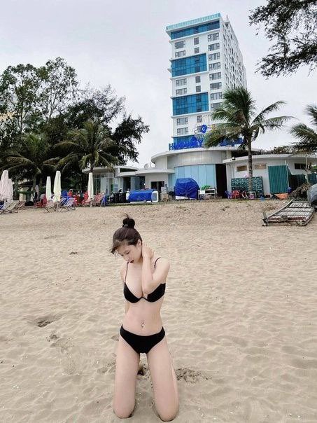 ta69135's tweet photo. 😝พาไปทะเล ก็ต้องจบที่เตียงตามสเต็ป💦
🙇🏻‍♂️ ฝากดใจ/รีทวต ส่งคลิปฟรีๆ 10 ท่าน 🙇🏻‍♂️

😍🥰@541imxph
#xxxthai #jav #คลิปหลุด #คลิปแอบถ่าย #หนังavใหม่ #หนังxฝรั่ง #xx18+ #หนังxฟรี #ดูหนังxฟรี #หนังเอ็กซ์ #หนังxดูฟรี #ดาวทวต #onlyfans #คลิปหลุดมาใหม่ https://t.co/Az5hAJo5o2