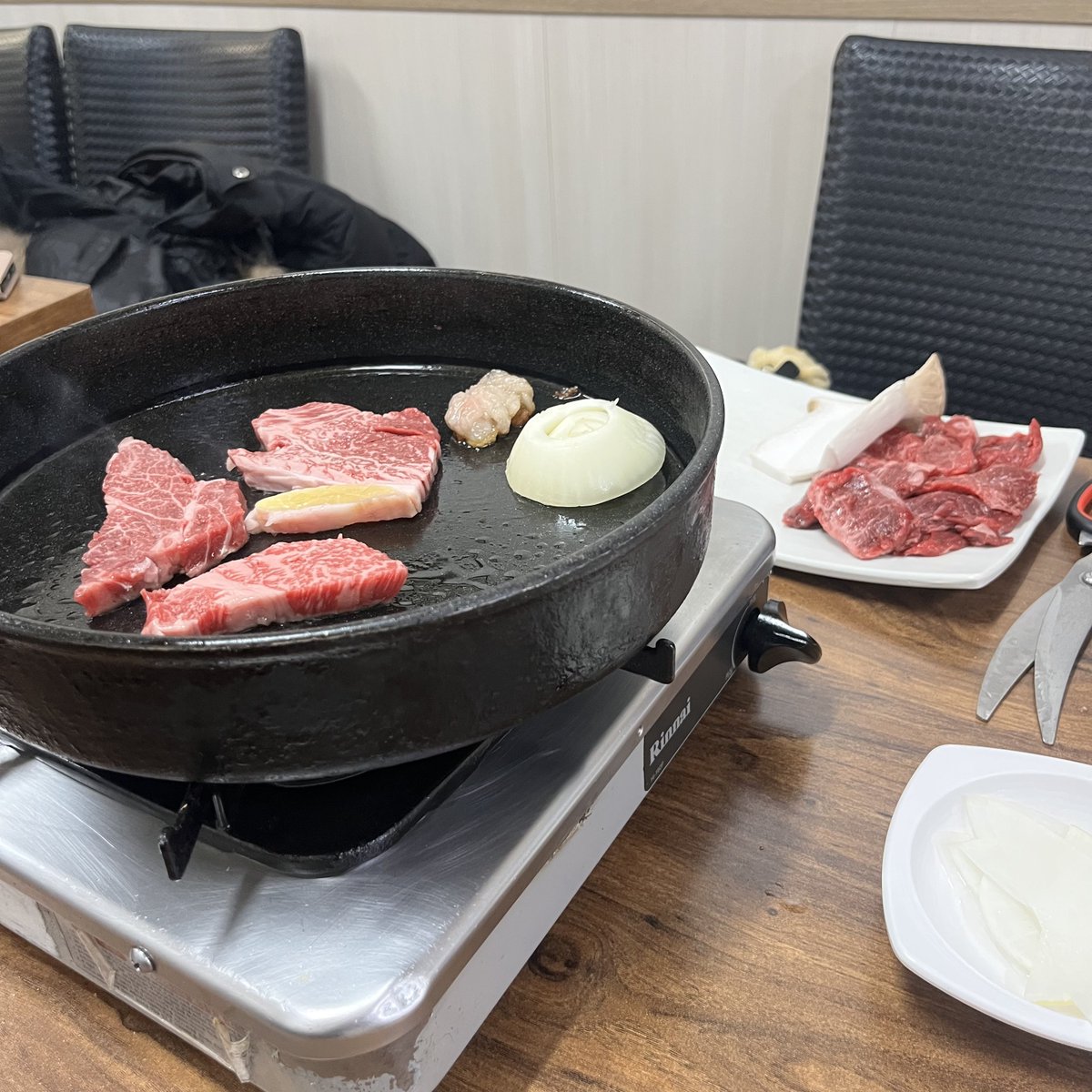 ㅎ ㅏ…규빈이 너무 보고싶어ㅜㅡㅜ 
（근데 규빈이 포카 어디죠…?）