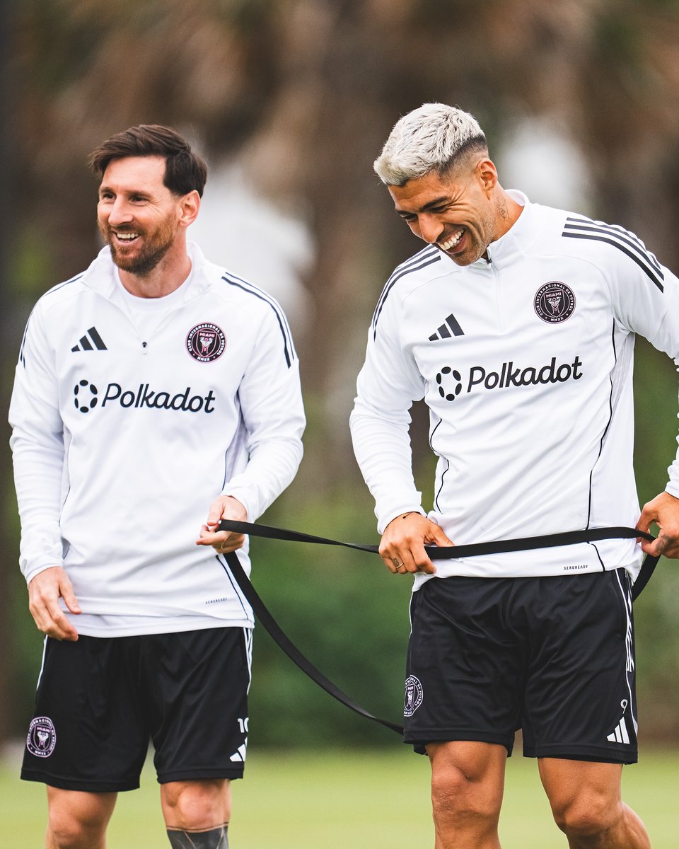 🚨 Lionel Messi could rejoin Barcelona on loan during the MLS off-season once he signs a new contract with Inter Miami. 

(Source: El Nacional)