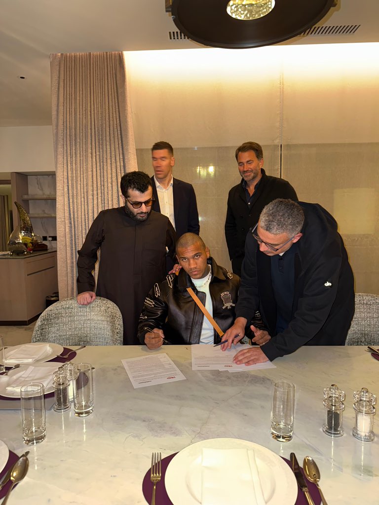 Conor Nigel Benn tweet media